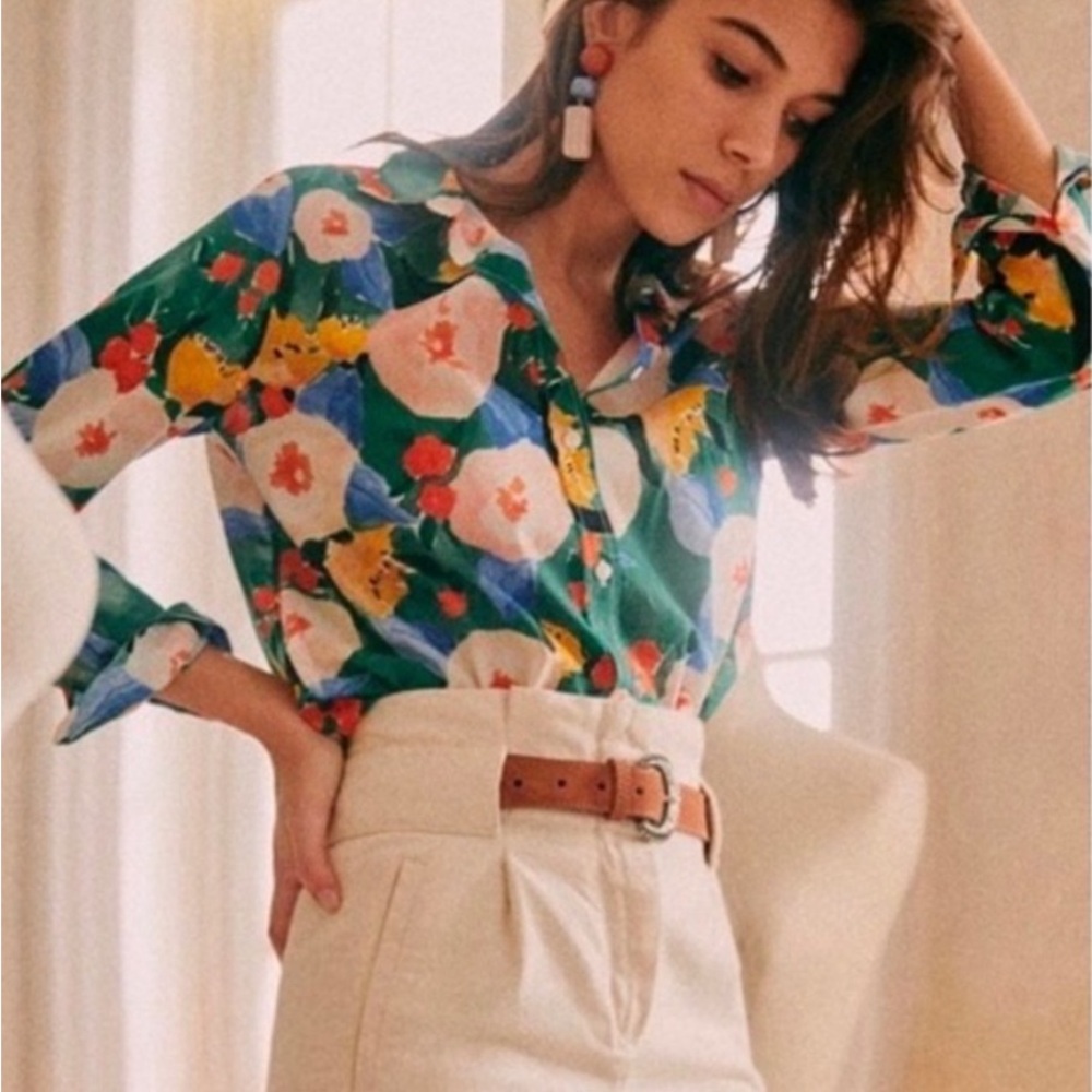 Sezane Pierro Green Floral Button-Down Shirt with Multicolor Blooms